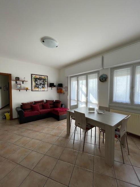 Ferienwohnung La Casa Di Lory Brunate Exterior foto
